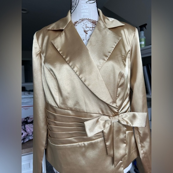Bay Studio Evenings Vintage Gold Satin Overcoat size medium - Picture 2 of 8